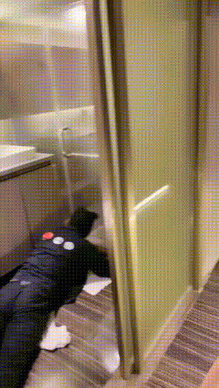 诺曦】下班家奴全程伺候洗漱休息